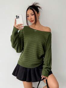 SHEIN PETITE Women's Long-Sleeved Over-The-Shoulder Sweater Can Be Worn Across The Shoulder For A Slouchy Look In Fall/Winter