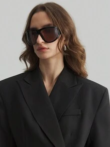 Ontre 女式黑色收腰夹克，2025 年春季新款时尚服饰，法式长袖西装外套，黑色宽肩带收腰双排扣夹克，时尚都市精致