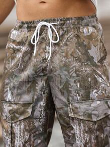 Manfinity LEGND Men's Branch Printed Drawstring Pocket Casual Cargo Pants, Versatile - Army Green - View 5