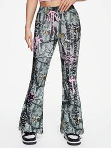 ROMWE Fairycore Pantalones de punto con pierna campana con estampado de camuflaje y graffiti