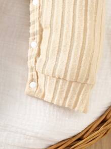 SHEIN 婴儿男女通用休闲日常运动舒适经典杏色短袖连体衣，质感面料，配帽子，适合日常穿着、居家、度假、外出、日常聚会，春夏季节皆宜。 - 杏色 - 查看 5