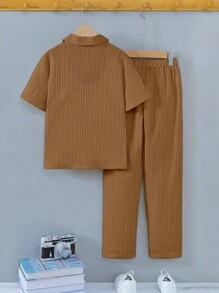 SHEIN Conjunto informal de niño preadolescente de tejido texturizado con rayas - Caqui - Ver 2