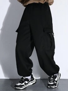 SHEIN Tween Boy 休闲口袋和抽绳腰部宽松纯色针织裤 - 黑色 - 查看 2