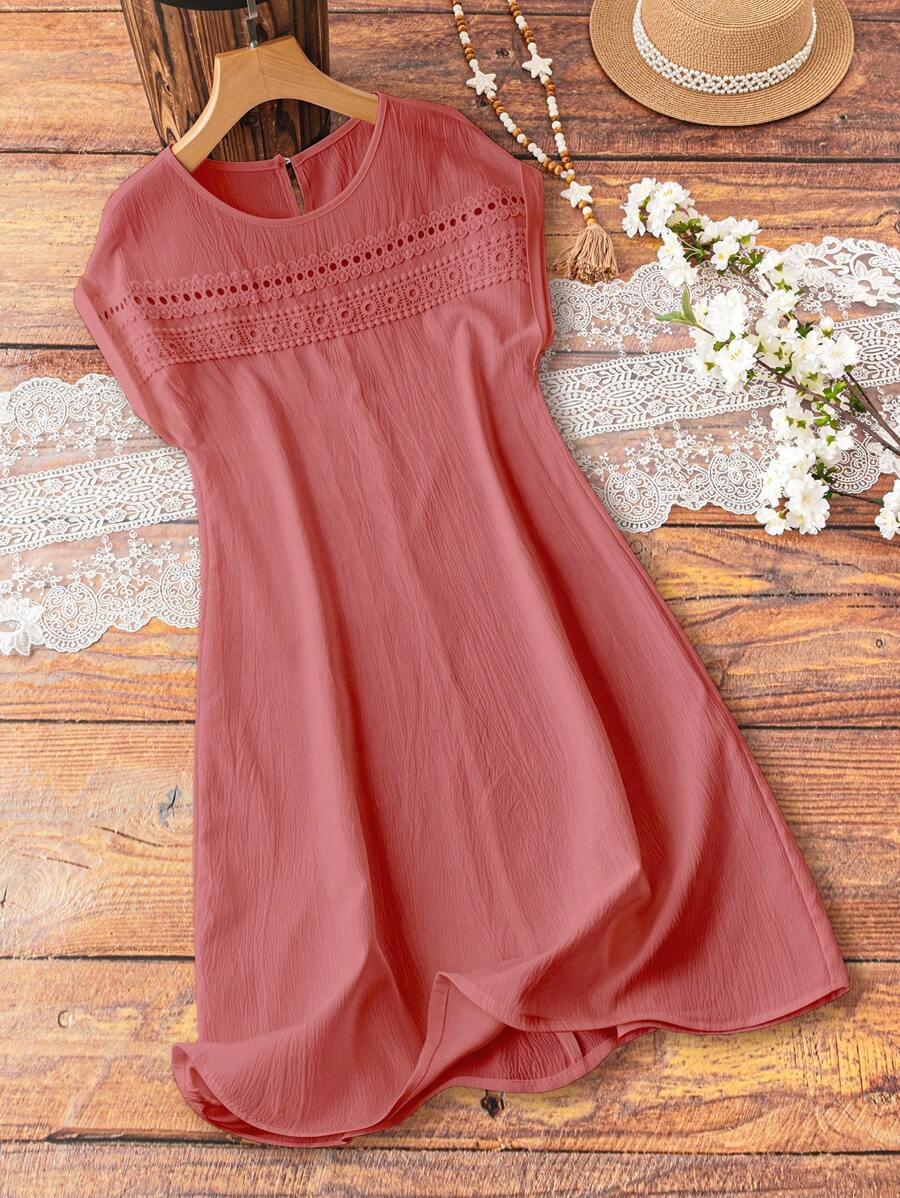 Breezaya 蕾丝拼布褶皱麻质编织落肩白色宽松女式连衣裙