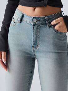 LYSMO Women's Pocketed Flare Loose Casual Versatile Denim Jeans