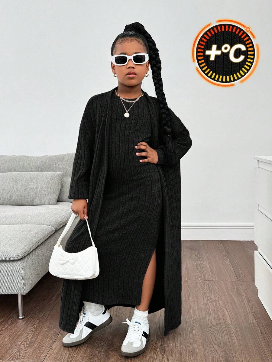 SHEIN Conjunto de niña preadolescente de cárdigan de punto acanalado de otoño/invierno con vestido entallado con abertura - Negro - Ver 1