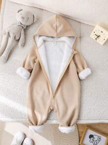 SHEIN Baby Boy And Baby Girl Khaki Plush Lined Soft Knit Loose Hooded Zipper Front Jumpsuit Romper, All-Match Versatile For Indoor And Outdoor Wear, Autumn/Winter