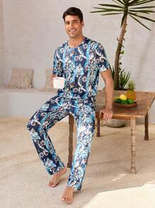 Manfinity Underwear&Sleepwear Basics Bộ đồ ngủ 2 món gồm áo thun cổ tròn tay ngắn in hoa dành cho nam và quần dài - Màu xanh lam - Xem 6