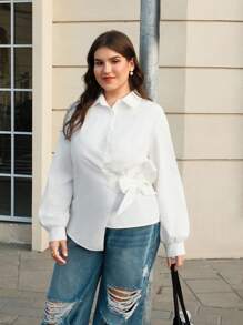 SHEIN MOD Große Größen Retro süße Schleife Dekor asymmetrischer Saum Bluse