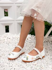 2024 Nouvelles chaussures plates douces et confortables pour filles, chaussures babies blanches à brides pour fillettes avec broderie, nœud papillon et perles, chaussures de princesse