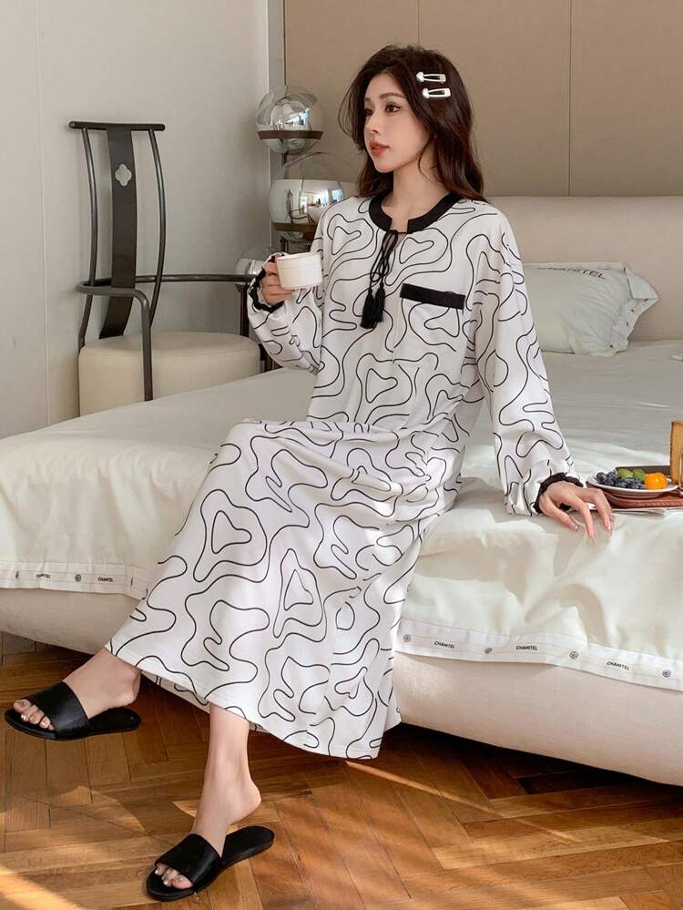 Loose Nightgown With Line Pattern All Over Print, Contrast Color Narrow Straps, Lantern Sleeves Pajama