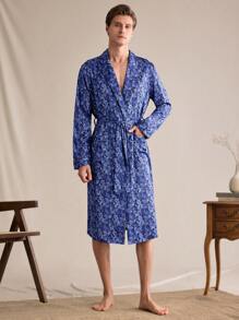 SHEIN EverLounge Bata de hombre de manga larga cómoda con estampado completo y doble bolsillo, para otoño
