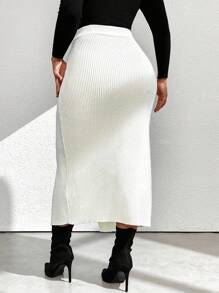 SHEIN Clasi Plus Size Women Plain Minimalist Slit Bodycon Pencil Skirt, Everyday Wear, For Winter - White - View 3