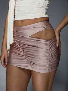 MISSGUIDED 缎面镂空褶饰紧身迷你裙 - 藕粉色 - 查看 4