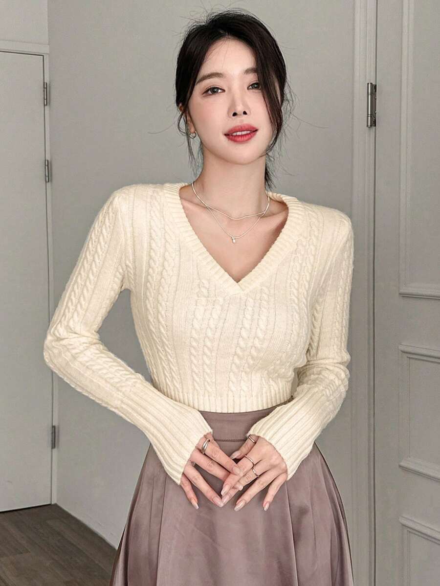 DAZY 女式V领短款麻花针织修身套头衫秋季 - 杏色 - 查看 1