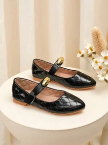 Comfortable & Versatile Flat Shoes For Kids, Ideal For School, Party, Vacation - Black - View 3