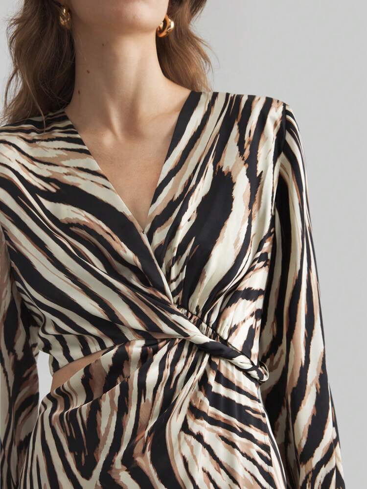 Elegant Dress With V-Neck, Pleated, Slit Hem, Zebra Print, Long Sleeve, Suitable For New Year