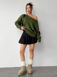 SHEIN PETITE Women's Long-Sleeved Over-The-Shoulder Sweater Can Be Worn Across The Shoulder For A Slouchy Look In Fall/Winter