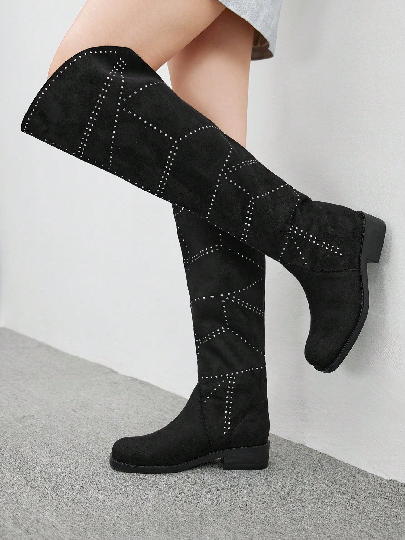 CUCCOO BIZCHIC 여성용 블랙 벨벳 라인스톤 장식 허벅지 하이부츠