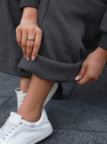 Calvaya 2 件套加大码前拉链长袖上衣和前系带慢跑裤套装