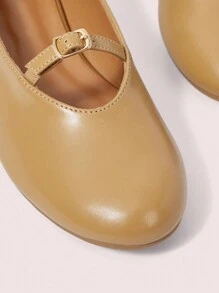 CUCCOO DOLLMOD 1 Pair Women's Round Toe Low Heel Black Patent Mary Jane Shoes, Cute Vintage Minimalist Elegant Fashion - Apricot - View 5