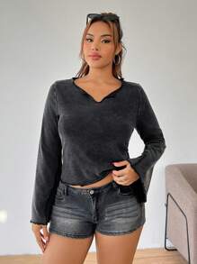 SHEIN EZwear Plus Size Women's Asymmetric Neck Bell Sleeve Solid Black T-Shirt