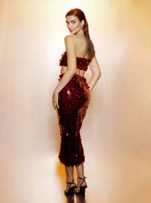 MISSGUIDED Y2K Futuristic Sequin Bandeau Crop Top And Bodycon Midaxi Skirt Two Piece Co-Ord Set Christmas - Burgundy - View 2