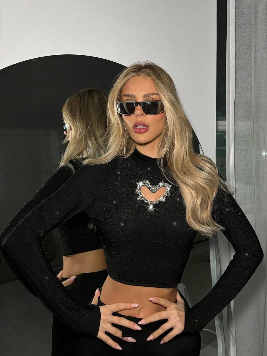 SHEIN ICON Small Stand Collar Heart Rhinestone Decor Cutout Fitted Long Sleeve Cropped T-Shirt