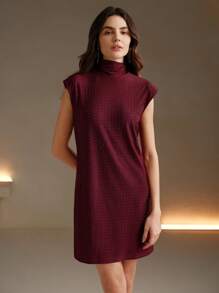 Anewsta Robe mini tressée ornée de clous, tenue simple et à la mode en couleur bordeaux pour femmes à porter au quotidien - Rouge foncé - Voir 5