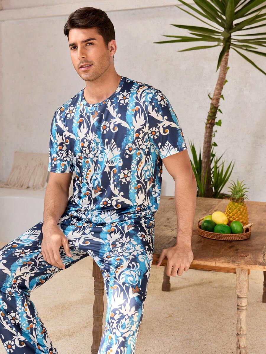 Manfinity Underwear&Sleepwear Basics Bộ đồ ngủ 2 món gồm áo thun cổ tròn tay ngắn in hoa dành cho nam và quần dài - Màu xanh lam - Xem 1