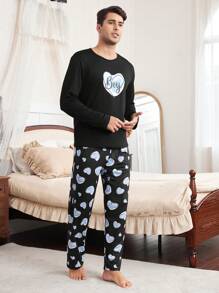 Manfinity Conjunto de pijama para hombres con estampado de letras y corazones de manga larga