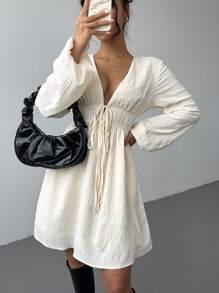 SHEIN Essnce Vestido mini con detalle de cordón fruncido, vestido con cuello en V y cintura con lazo, vestido con textura fruncida, vestido para mujer, ropa para señoras
