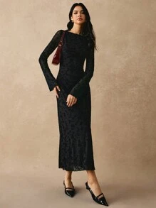 Poéselle Black Velvet Embroidered Trumpet Sleeve Slim Dress, Black Long Sleeve Dress, Black Mid-Length Dress For Women, New Year Wear, Holiday Wear, Christmas Party Wear For Women, New Year's Eve Dress, FW24