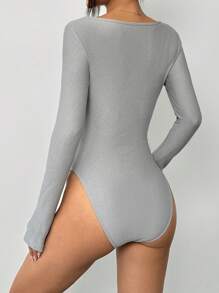 SHEIN EZwear Women Plain Color Long Sleeve Slim Fit Bodysuit, Casual Daily Wear