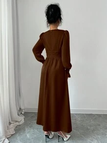Elenzga 垂坠领口收腰长裙，纯色简约休闲日常风格长款缎面女装 - 棕色 - 查看 2