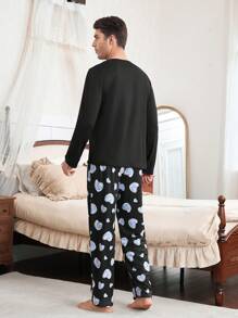 Manfinity Conjunto de pijama para hombres con estampado de letras y corazones de manga larga