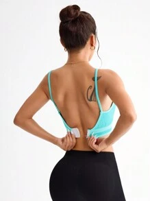 Easithlete Women's Solid Color Simple Fashion Casual Sports Bra, Everyday Wear - Mint Green - View 5