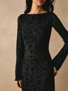 Poéselle Black Velvet Embroidered Trumpet Sleeve Slim Dress, Black Long Sleeve Dress, Black Mid-Length Dress For Women, New Year Wear, Holiday Wear, Christmas Party Wear For Women, New Year's Eve Dress, FW24