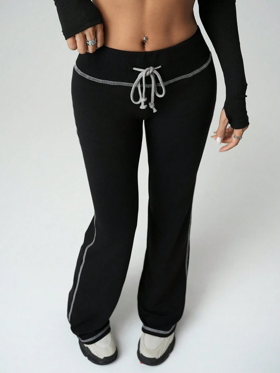 SHEIN ICON Quần nỉ thể thao rút dây màu cạp thấp Y2K dành cho nữ, tối giản và thời trang để mặc hàng ngày - màu đen - Xem 1