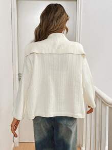 SHEIN Frenchy Women Casual Solid Color Cardigan, Simple And Fashionable For Daily Wear,French Solid Color Textured Lapel Buttoned Sweater Cardigan
Simple Daily Wear,Old Money,Commute,Suitable For Spring And Fall And Winter
