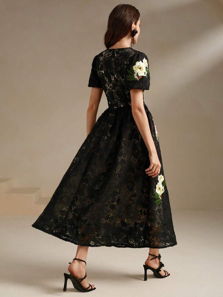 Women's Elegant Ruched Lace Trim Round Neck Short Sleeve Fitted Midi Dress