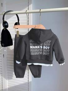 SHEIN Leap Crew 2 件套男婴套装：宽松字母印花套头连帽衫 + 宽松休闲裤，百搭简约设计，适合学校、居家、外出。保暖内衬，加厚，适合秋冬季 - 深灰色 - 查看 3