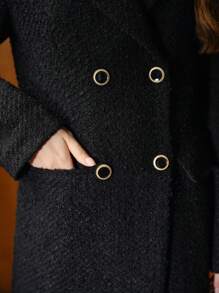 MOTF PREMIUM 羊毛尖领立体花朵细节双排扣长款大衣 - 黑色 - 查看 3