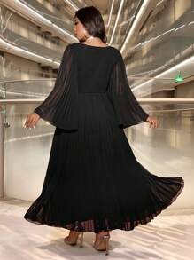 Allurite Plus Size Elegant Banquet Strapless Square Collar Flared Waist Slim Long Black Dress With Inner Lining, Pleated Pearl Chiffon Long Sleeve, For Spring/Autumn Maxi Women Outfit
