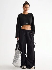 Easithlete 女式字母印花蝙蝠袖基本款短款长袖运动衫，适合运动和瑜伽圆领女式运动衫