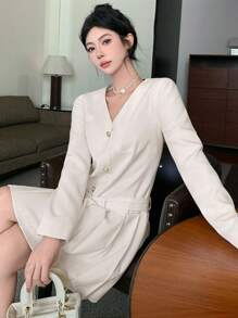 DAZY 女式纯色前开扣长袖褶皱休闲连衣裙，秋季连衣裙 - 米色 - 查看 4