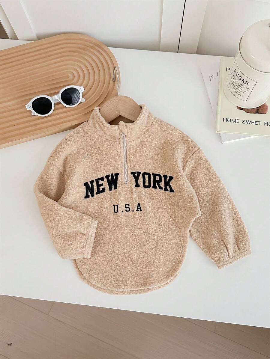 SHEIN Babygirl 不对称下摆羊毛运动衫,卡其色字母图案立领,百搭秋冬季 - 卡其色 - 查看 1