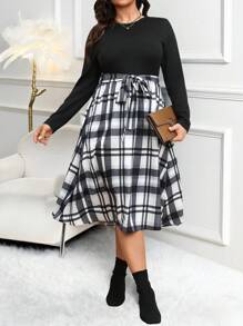 SHEIN LUNE Plus Size Women Knitted Black & White Printed Patchwork Plaid Elastic Waist Casual Elegant Spring/Autumn Dress Maxi Women Outfit