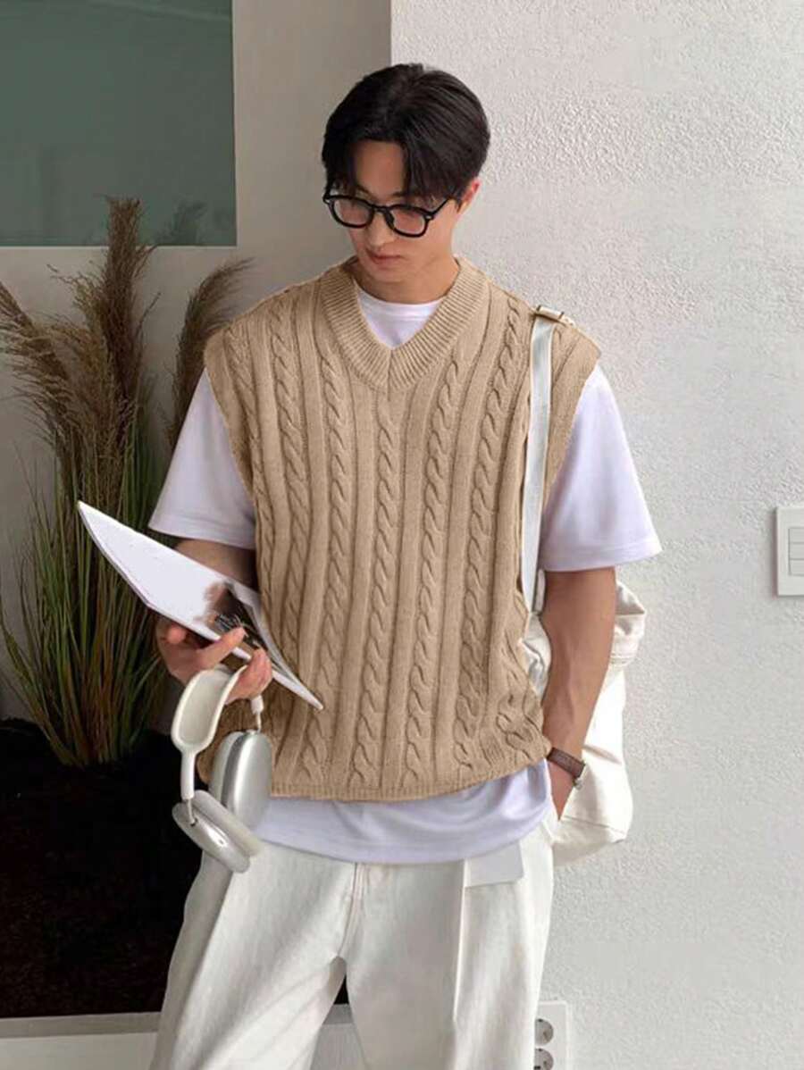 Claim Dot 男士纯色V领休闲宽松针织背心，秋冬 - 杏色 - 查看 1