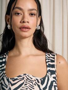 AiiRZ Curve Neckline Fitted Zebra Print Maxi Dress